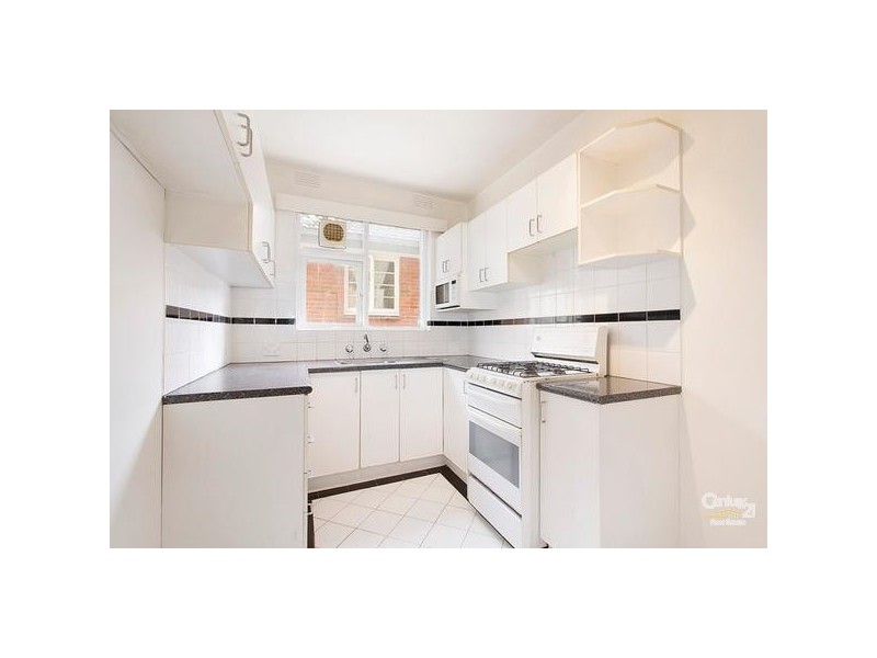 6/33 Byron Street, Elwood VIC 3184