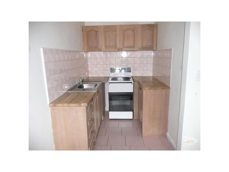 8/5 Shirley Grove, St Kilda East VIC 3183