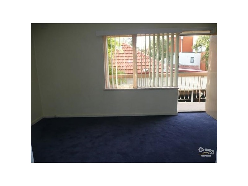 8/5 Shirley Grove, St Kilda East VIC 3183