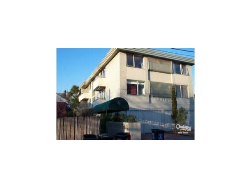 10/9 Wilton Grove, Elwood VIC 3184