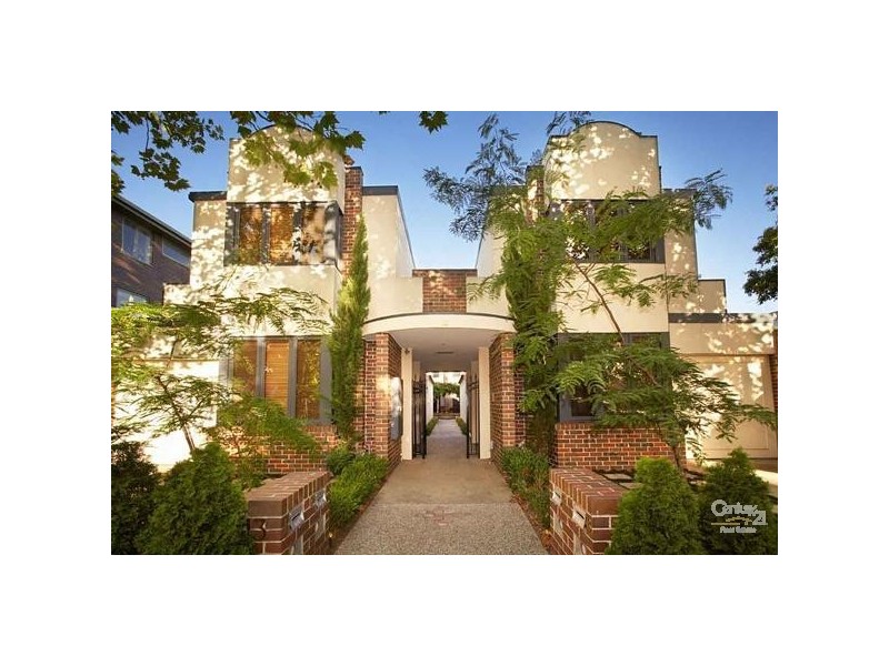 13C Broadway, Elwood VIC 3184