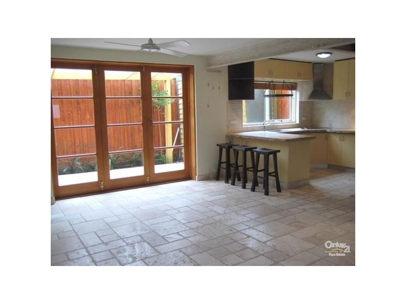 1/10 Kendall Street, Elwood VIC 3184