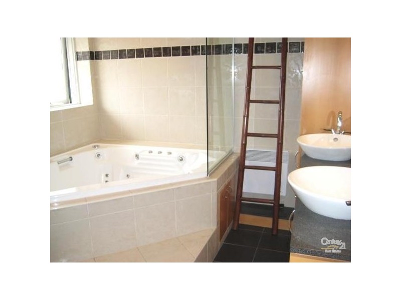 1/10 Kendall Street, Elwood VIC 3184