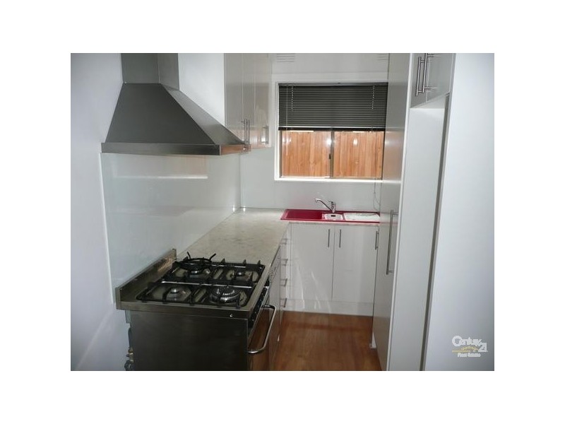 2/38 Sycamore Grove, St Kilda East VIC 3183