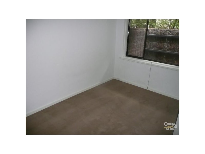 2/38 Sycamore Grove, St Kilda East VIC 3183