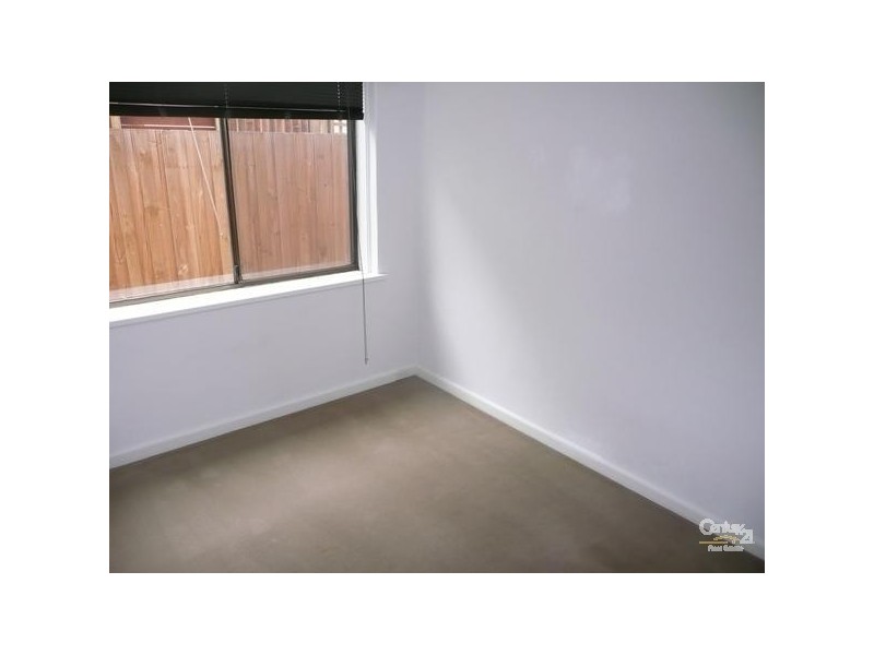 2/38 Sycamore Grove, St Kilda East VIC 3183