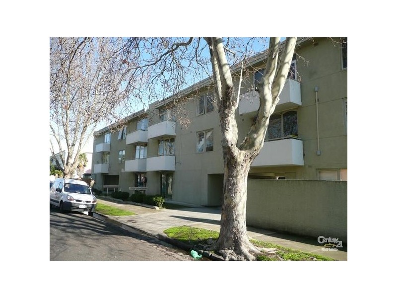 3/133 Glen Huntly Road, Elwood VIC 3184