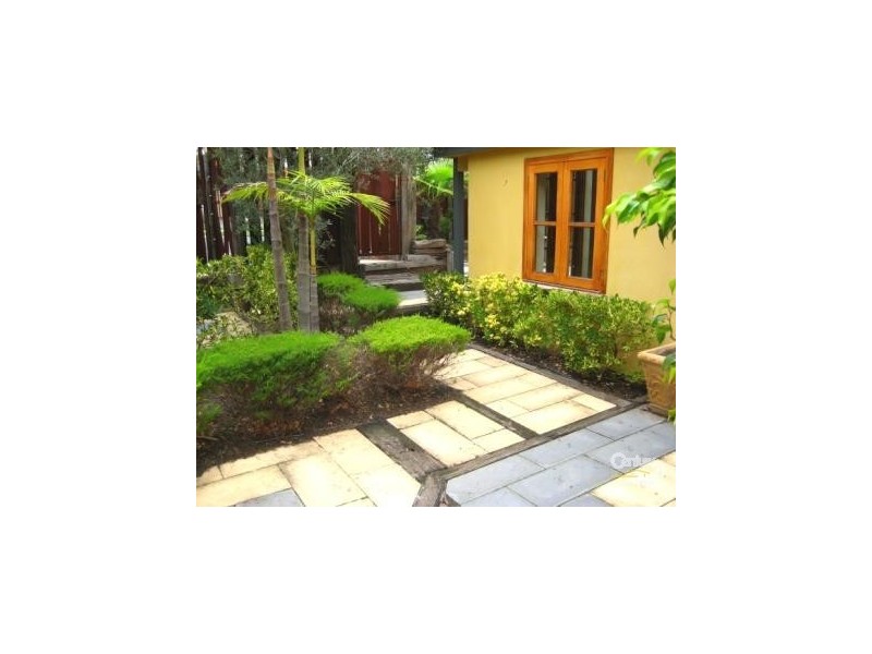 1/10 Kendall Street, Elwood VIC 3184