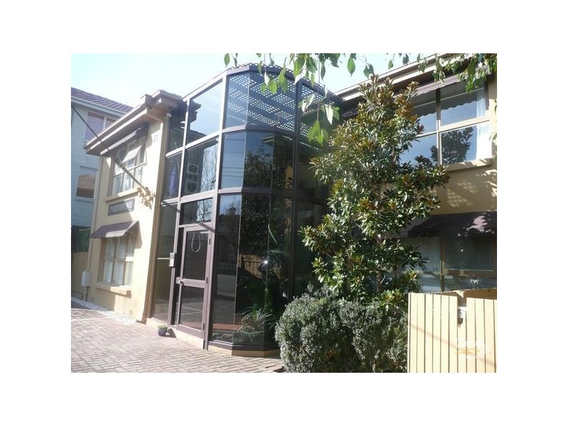 8/39 Byron Street, Elwood VIC 3184