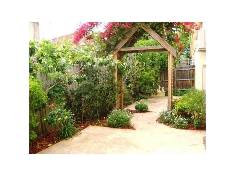 3/16 Dickens Street, Elwood VIC 3184