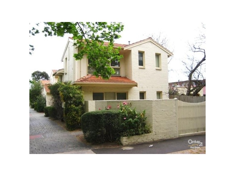 3/16 Dickens Street, Elwood VIC 3184