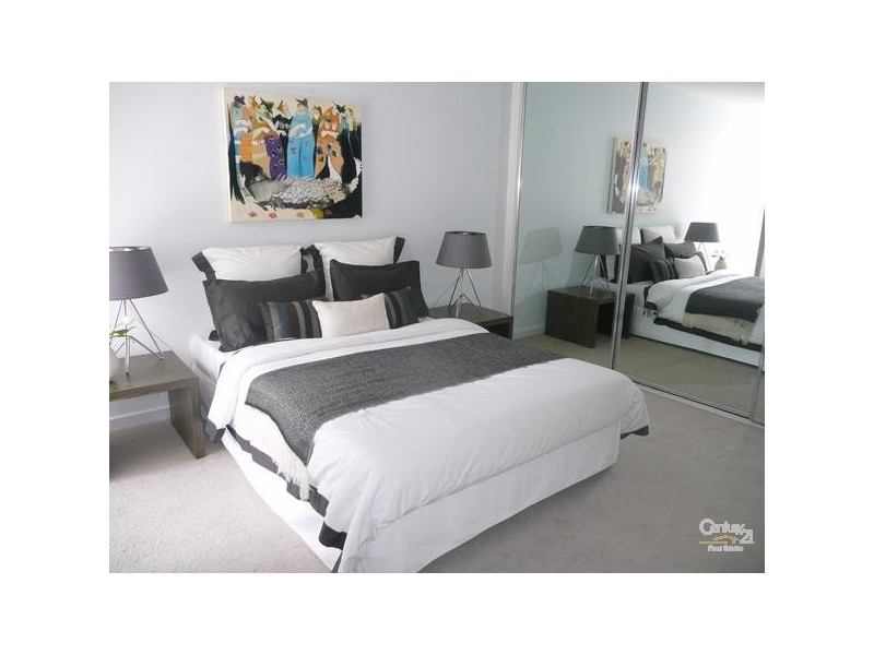 6/6 Pine Avenue, Elwood VIC 3184