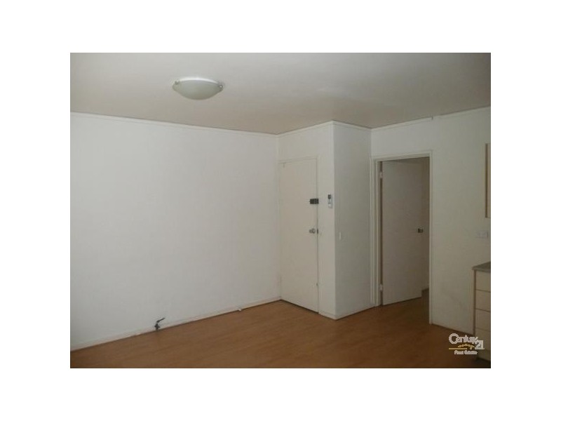 3/4 Greig Court, Elwood VIC 3184