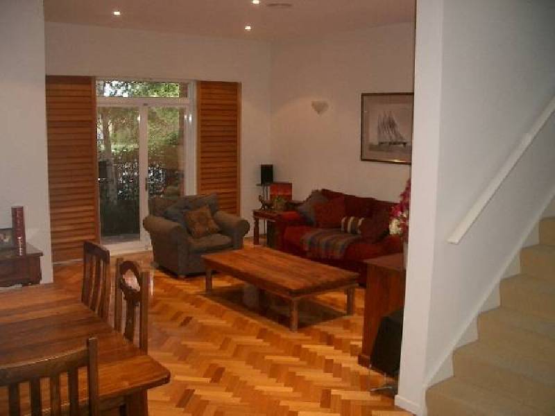 28 Heaton Avenue, Elwood VIC 3184