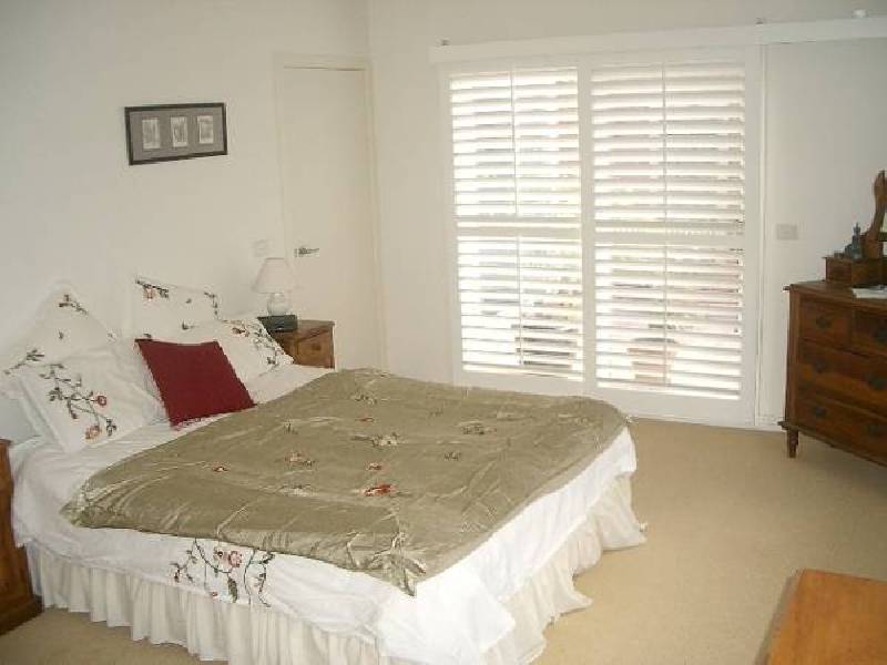 28 Heaton Avenue, Elwood VIC 3184