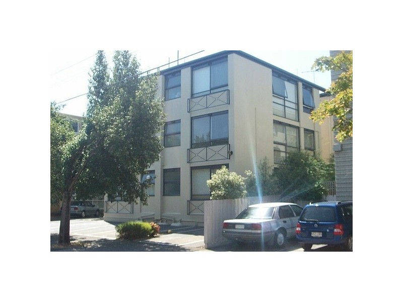 7/3 Celeste Court, St Kilda East VIC 3183
