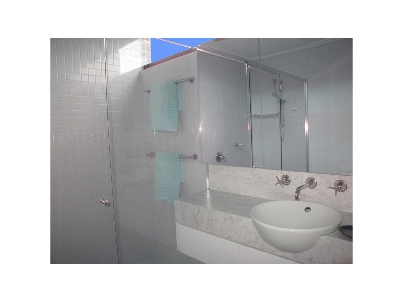 32 Selwyn Avenue, Elwood VIC 3184