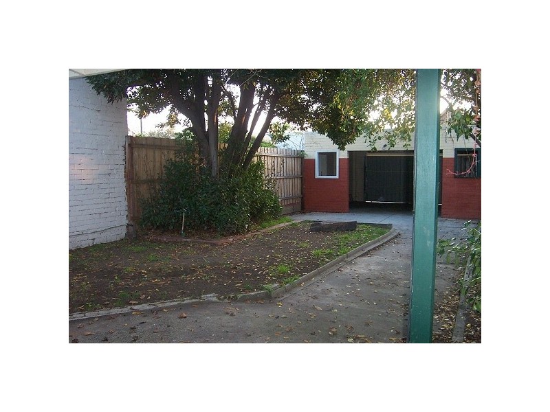80 Ruskin Street, Elwood VIC 3184