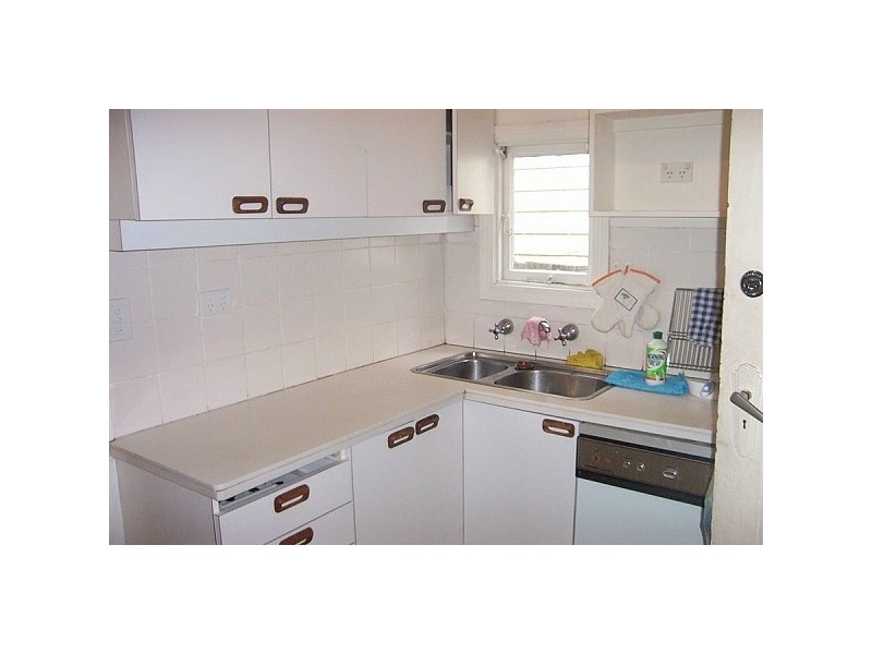 13 Mason Avenue, Elwood VIC 3184