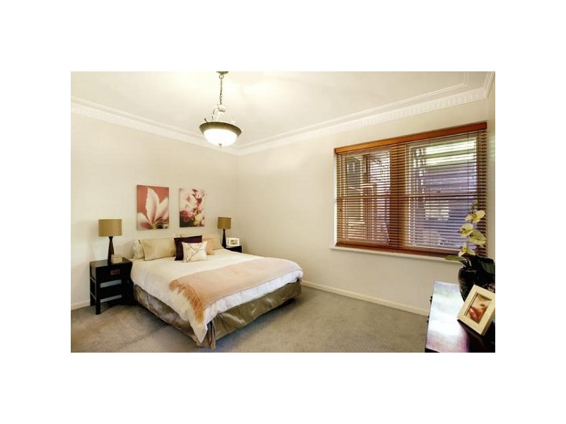 1/51 Ormond Esplanade, Elwood VIC 3184