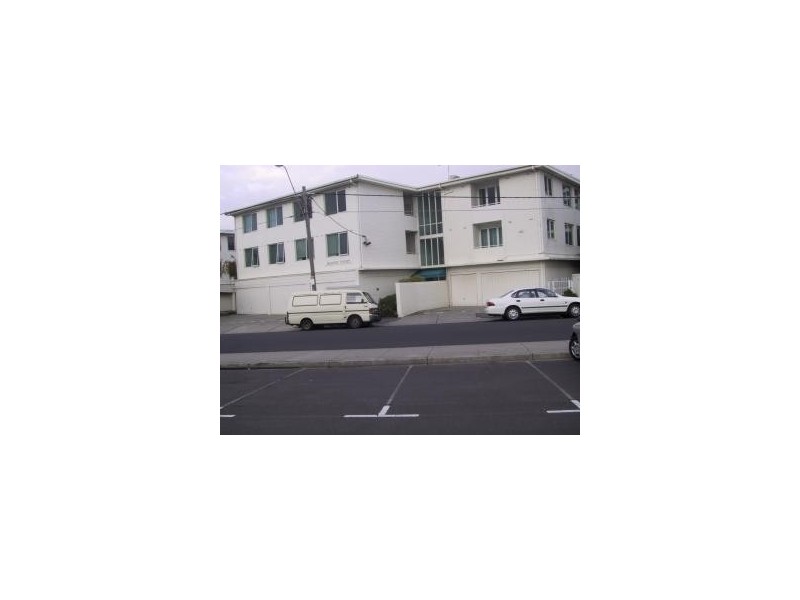 9/19 Shakespeare Grove, St Kilda VIC 3182