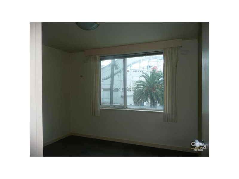 9/19 Shakespeare Grove, St Kilda VIC 3182