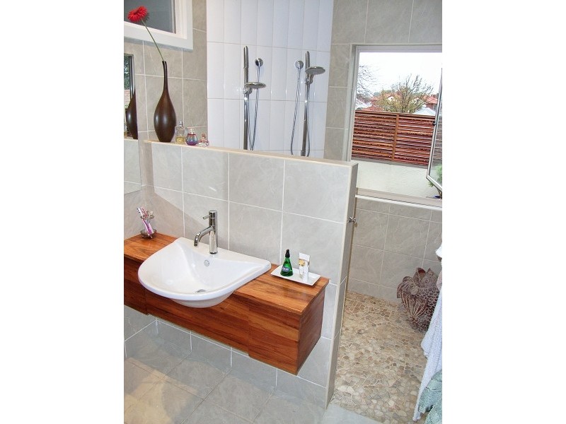 8 Salisbury Street, Newport VIC 3015