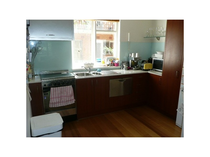 6/19 Tiuna Grove, Elwood VIC 3184