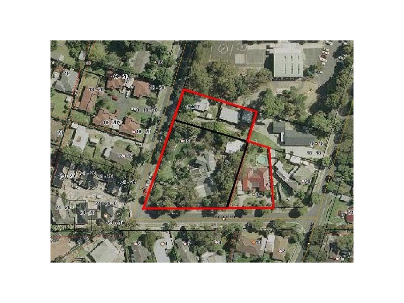 3 Erica and Corner Robinia Streets, Frankston VIC 3199