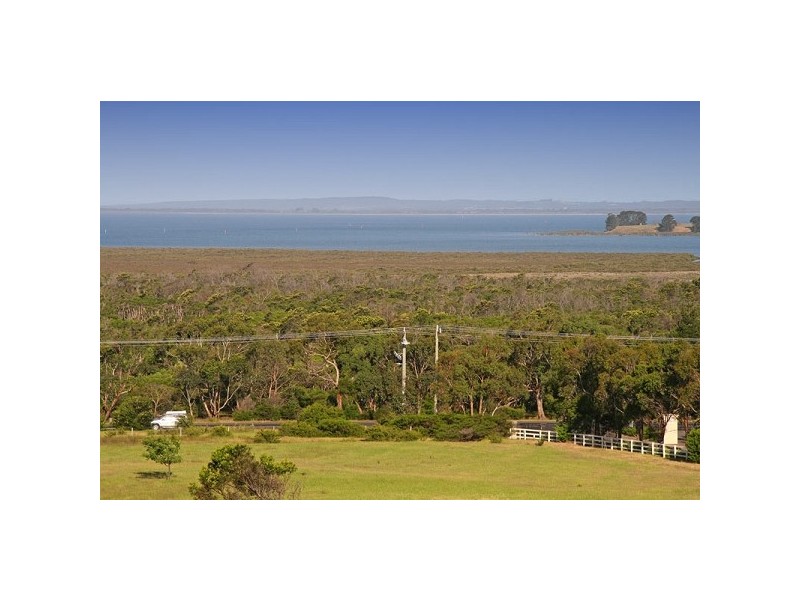 2 Lady Nelson Parkway, Bittern VIC 3918