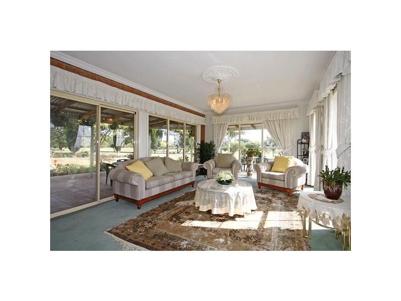 2 Lady Nelson Parkway, Bittern VIC 3918