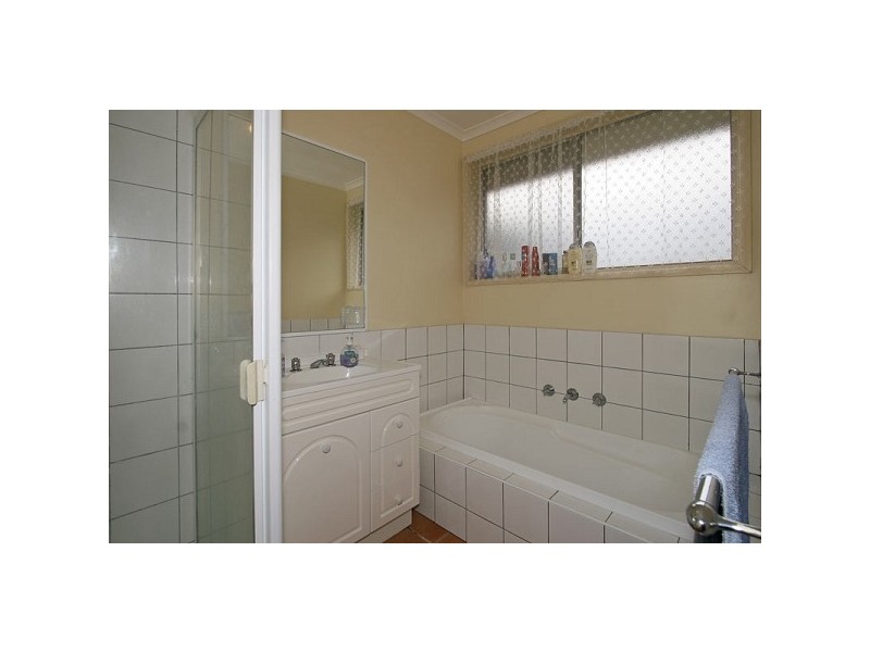 111 Karingal Drive, Frankston VIC 3199