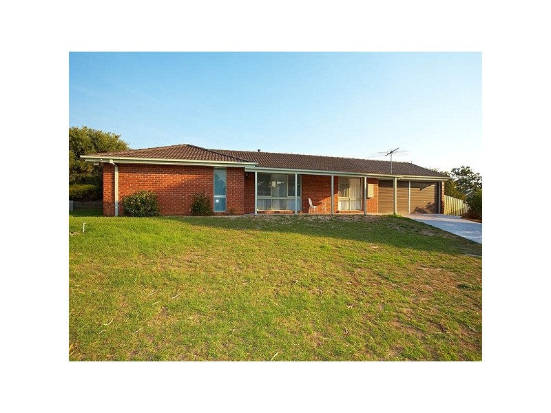 1 Tatura Court, Frankston VIC 3199