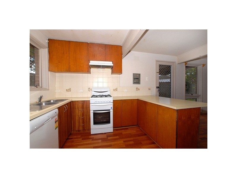 33 Grimwade Crescent, Frankston VIC 3199