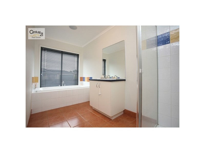 21 Clancy Crescent, Carrum Downs VIC 3201