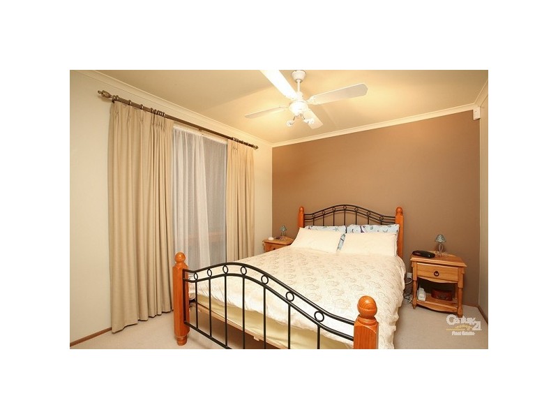 4 Paddington Avenue, Carrum Downs VIC 3201