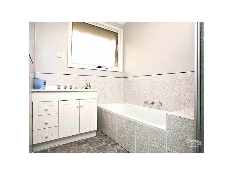 2 Golconda Avenue, Frankston VIC 3199