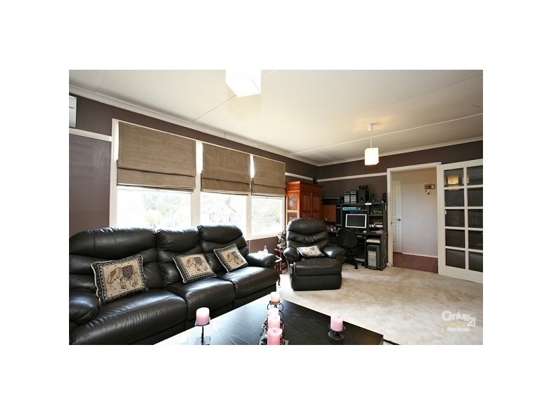 6 Moreton Street, Frankston North VIC 3200