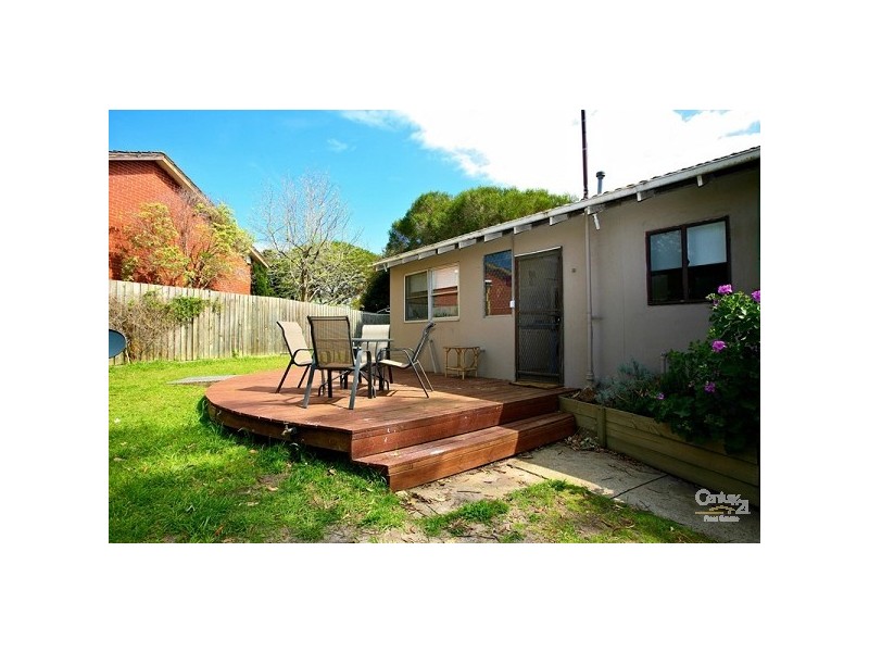 6 Moreton Street, Frankston North VIC 3200