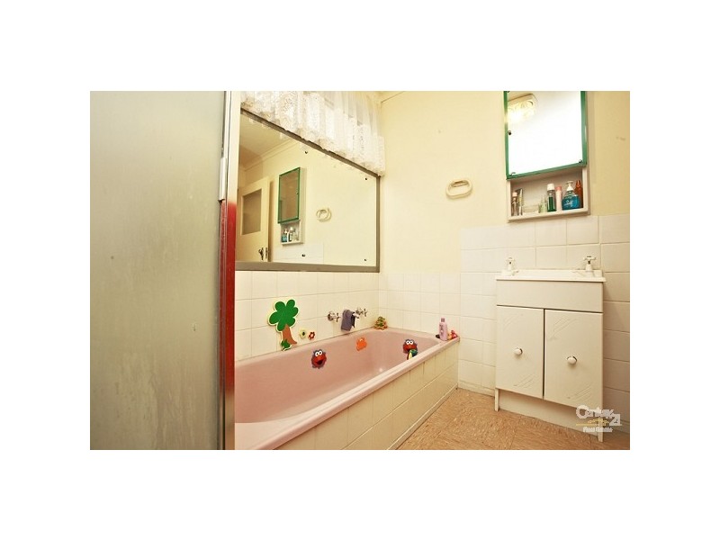 8 Bundy Court, Frankston North VIC 3200