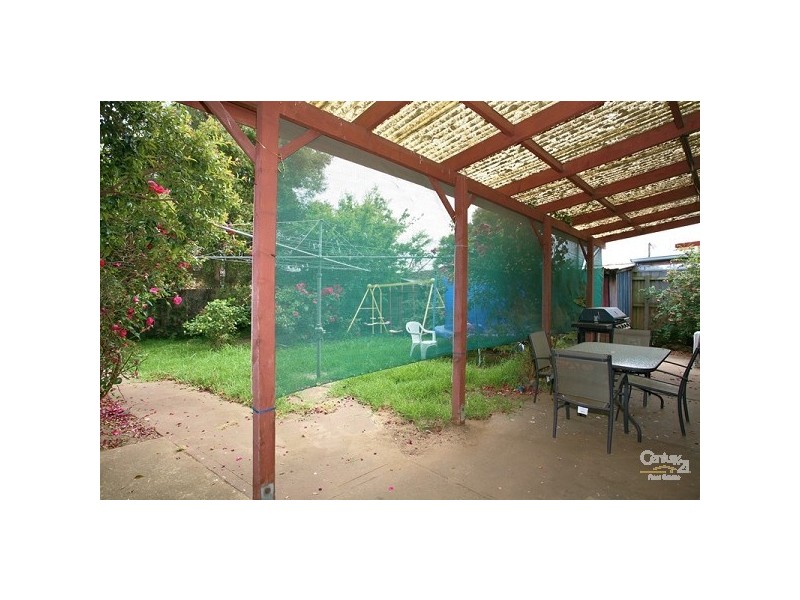 8 Bundy Court, Frankston North VIC 3200