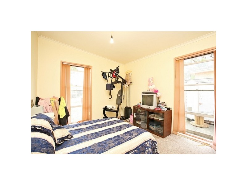 16 Honeysuckle Street, Frankston North VIC 3200