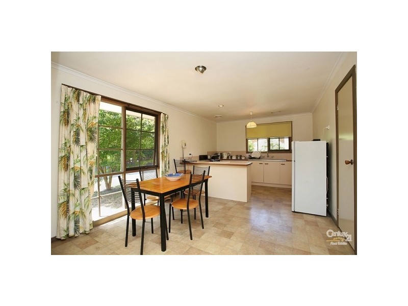 2/40 Highview Road, Frankston VIC 3199