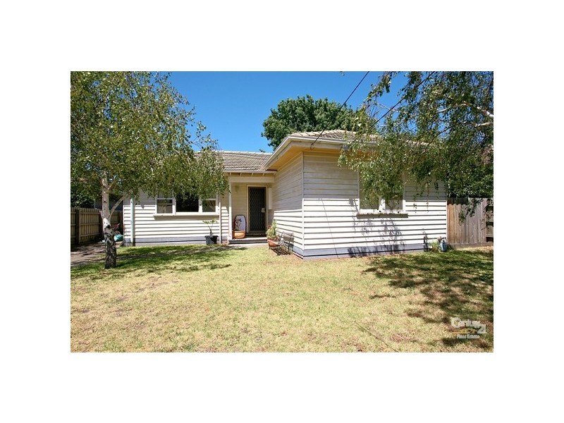 12 Mereweather Avenue, Frankston VIC 3199