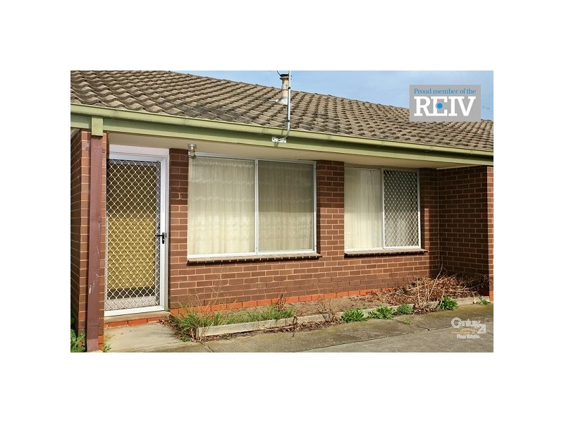 Unit 2, 29 Gairloch Dve, Frankston VIC 3199