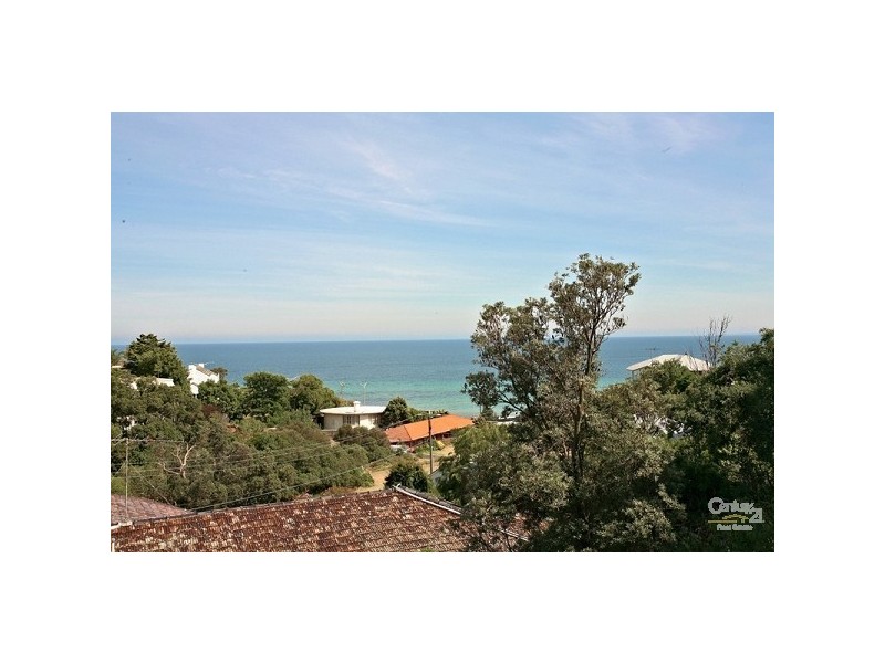 4 Fenton Crescent, Frankston South VIC 3199