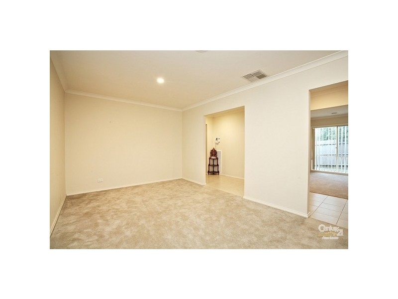 14 Emerald Drive, Skye VIC 3977