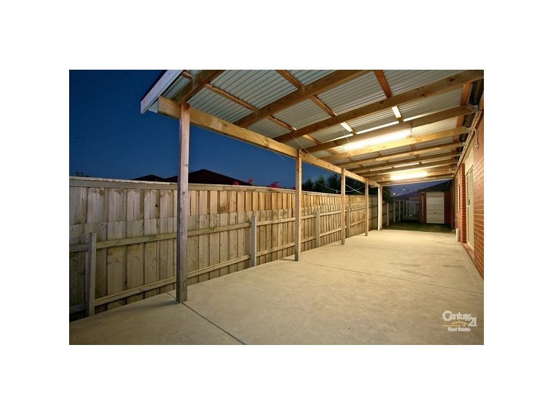 14 Emerald Drive, Skye VIC 3977