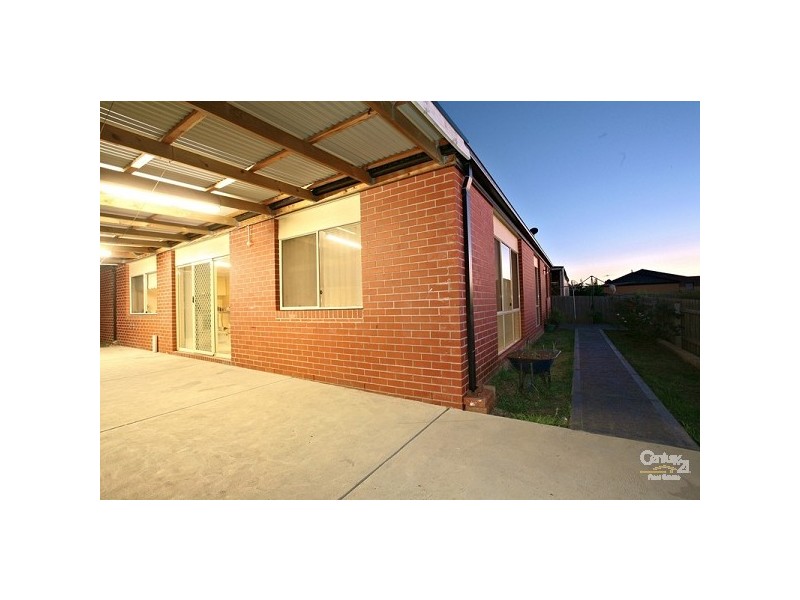 14 Emerald Drive, Skye VIC 3977