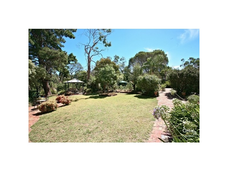 300 – 302 Frankston Flinders Road, Frankston South VIC 3199